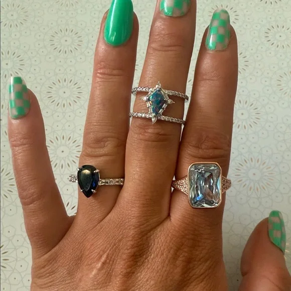 Elegant Silver and Blue Gemstone Ring Set - Picture 2 of 2